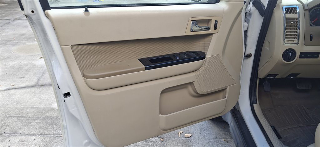 2012 Ford Escape Limited photo